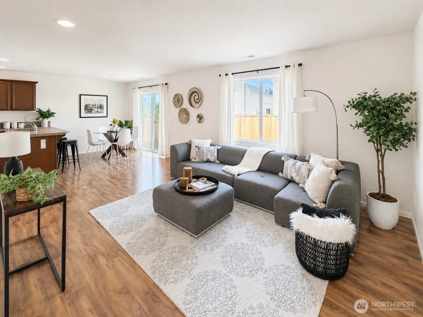 Property photo for 20182 110th Place Se, Kent photo 3