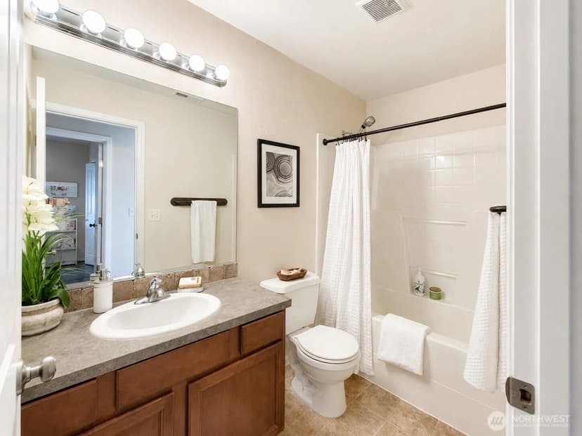 Property photo for 20182 110th Place Se, Kent photo 16