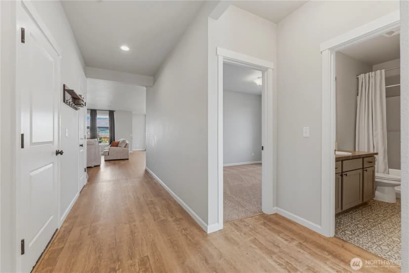 Property photo for 1001 Redmond Avenue, Quincy photo 21