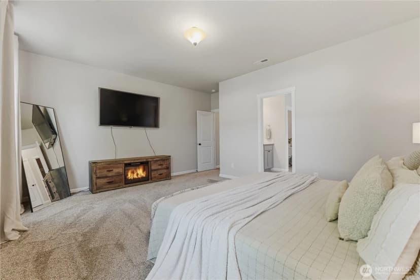 Property photo for 1001 Redmond Avenue, Quincy photo 24