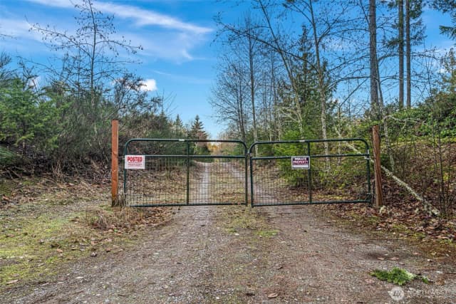 Property photo for 45 Whiteman Road Sw, Lakebay photo 4