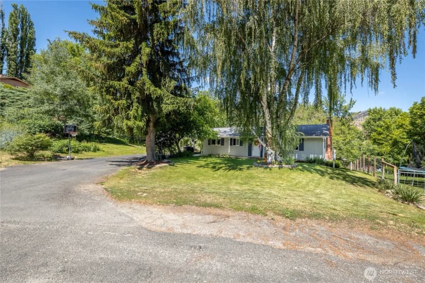 Property photo for 6038 Hazel Place, Cashmere photo 2
