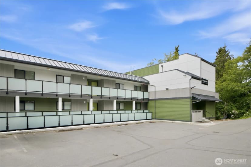 Property photo for 9558 Greenwood Avenue N #309, Seattle photo 14