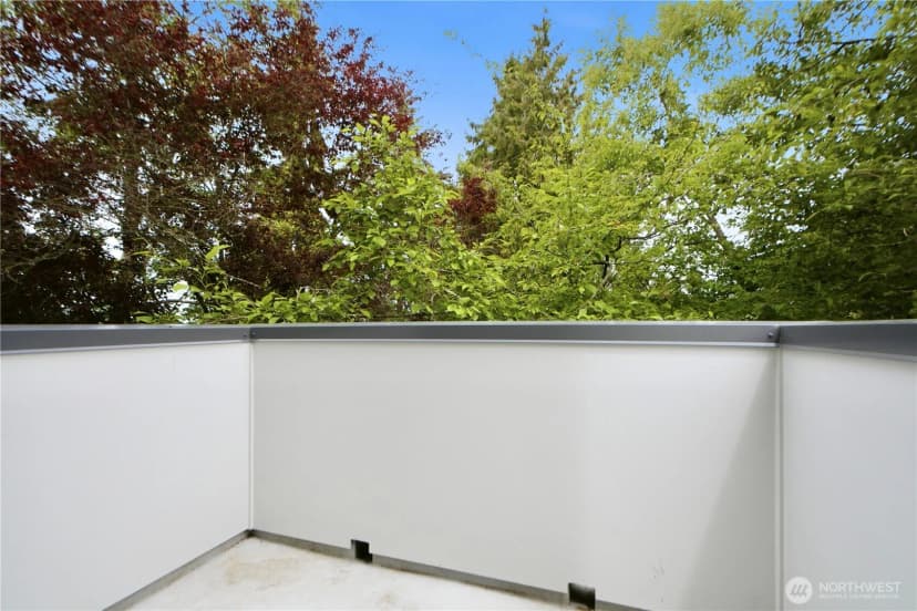 Property photo for 9558 Greenwood Avenue N #309, Seattle photo 16