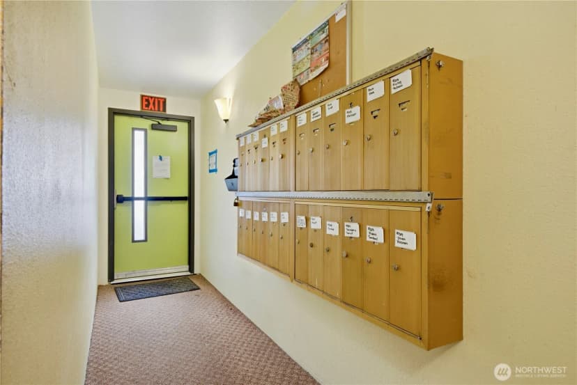 Property photo for 9558 Greenwood Avenue N #309, Seattle photo 13