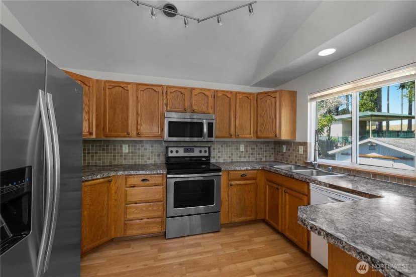 Property photo for 1426 Wingwood Place, Shelton photo 6