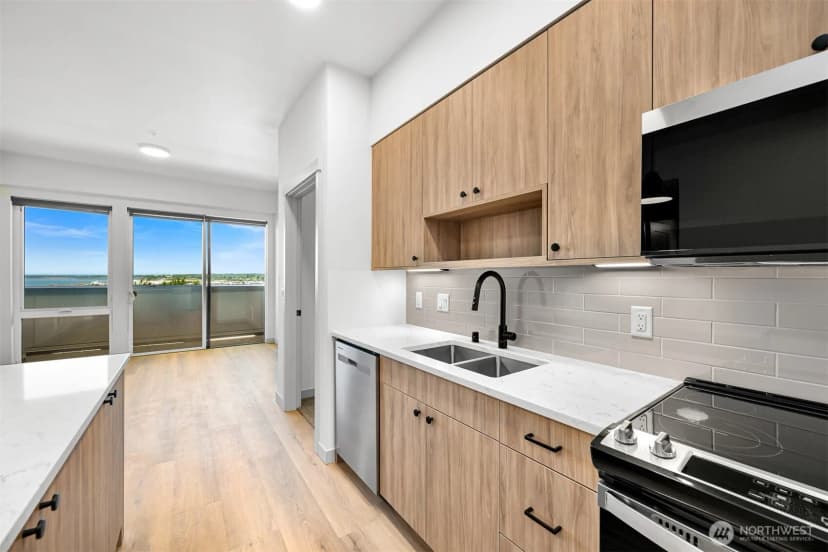 Property photo for 820 N State Street #614, Bellingham photo 14