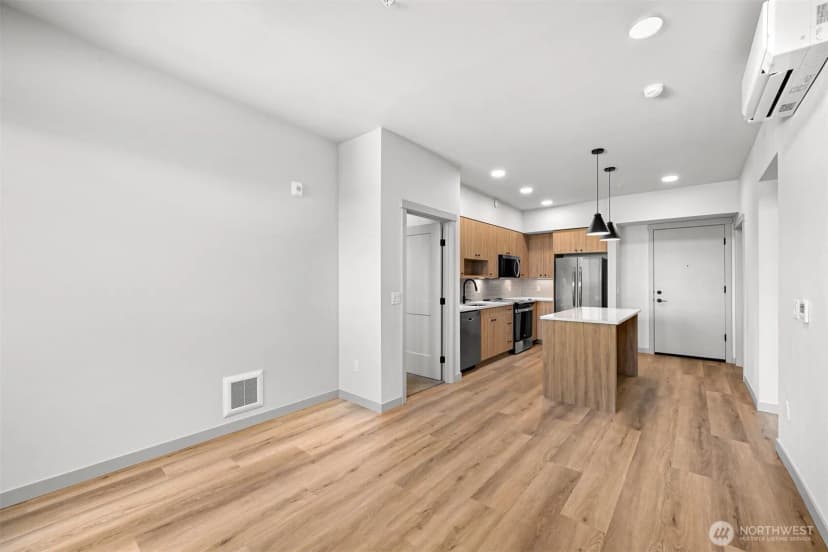 Property photo for 820 N State Street #614, Bellingham photo 15