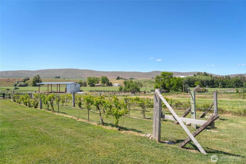 Property photo for 401 Morrison Road, Ellensburg photo 23