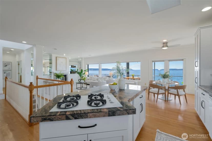 Property photo for 1124 2nd Street, Mukilteo photo 14