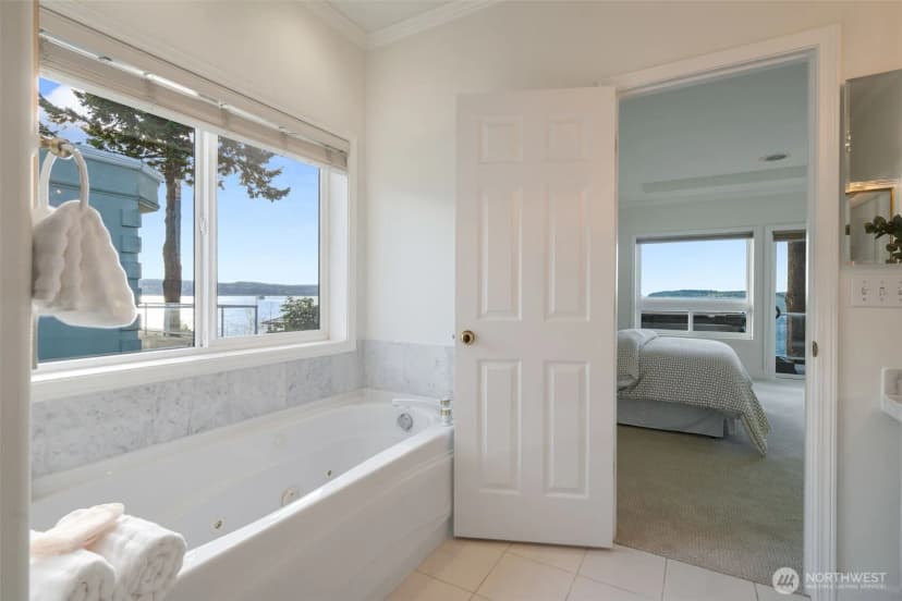 Property photo for 1124 2nd Street, Mukilteo photo 24