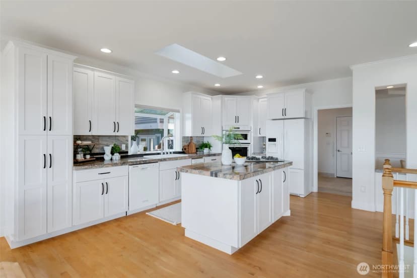 Property photo for 1124 2nd Street, Mukilteo photo 15