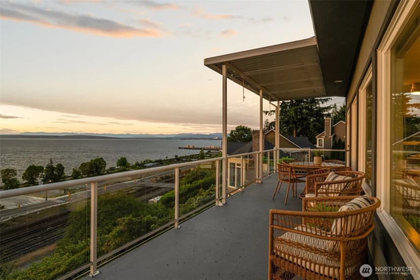 Property photo for 1124 2nd Street, Mukilteo photo 7