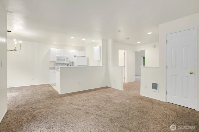 Property photo for 6525 200th Street Sw #101, Lynnwood photo 14