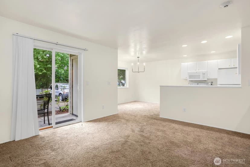 Property photo for 6525 200th Street Sw #101, Lynnwood photo 12