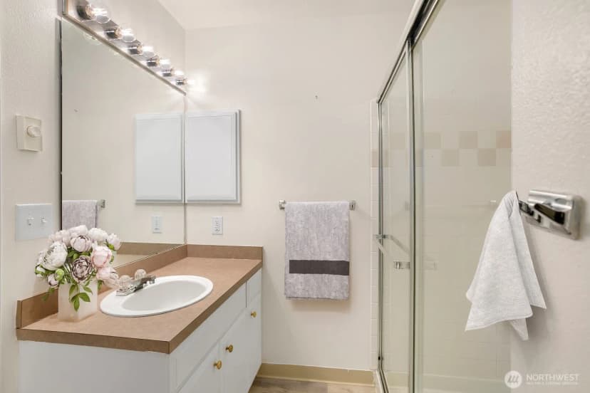 Property photo for 6525 200th Street Sw #101, Lynnwood photo 5