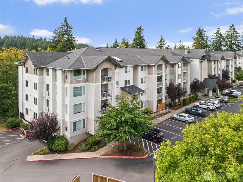 Property photo for 13301 Se 79th Place #c405, Newcastle photo 2