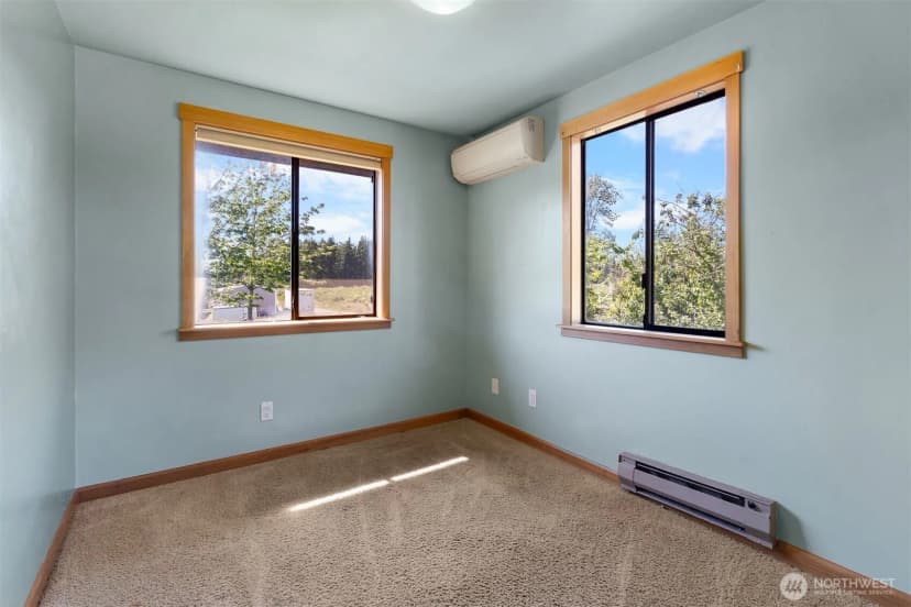 Property photo for 10407 133rd Avenue Se, Rainier photo 17