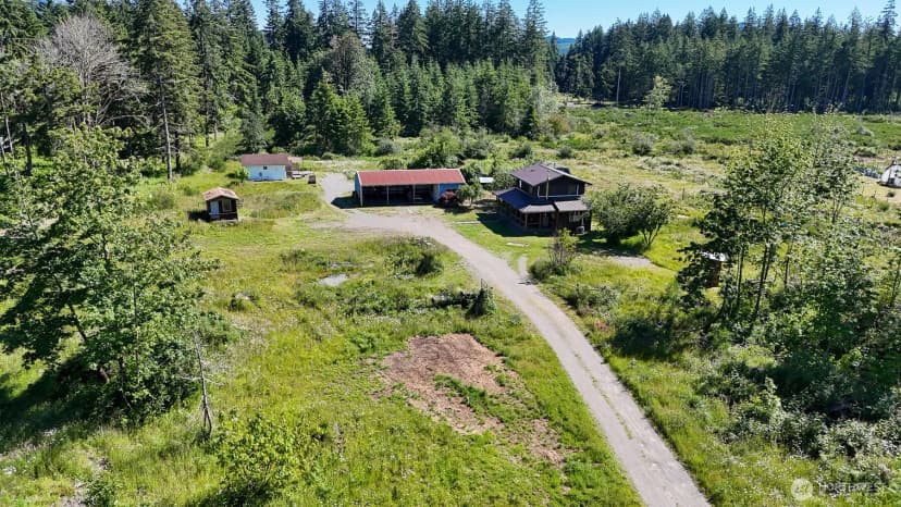 Property photo for 10407 133rd Avenue Se, Rainier photo 33