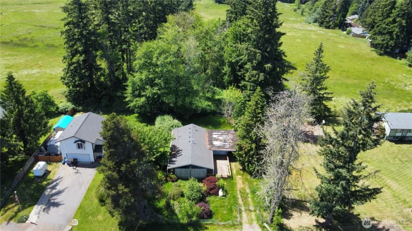 Property photo for 11911 Shoreview Drive Sw, Olympia photo 2