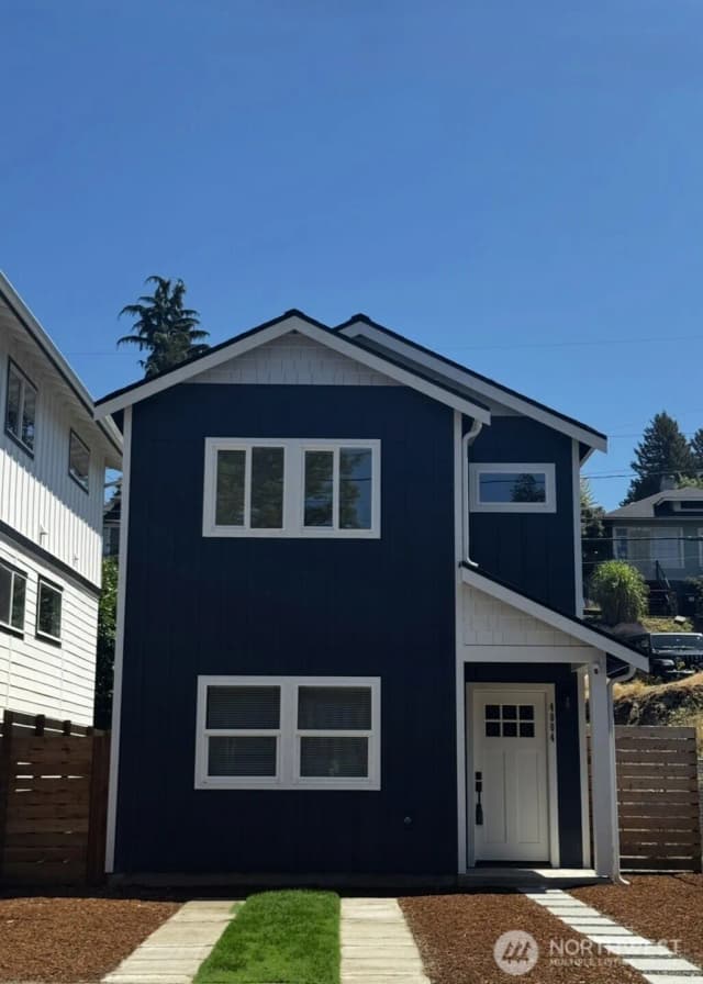 Property photo for 4004 Courtland Place S, Seattle