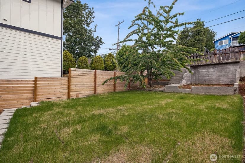 Property photo for 4004 Courtland Place S, Seattle photo 19