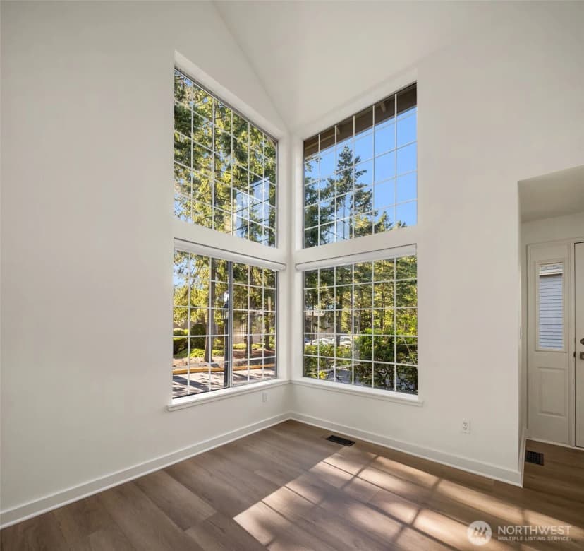 Property photo for 8002 118th Court Ne #11, Kirkland photo 7