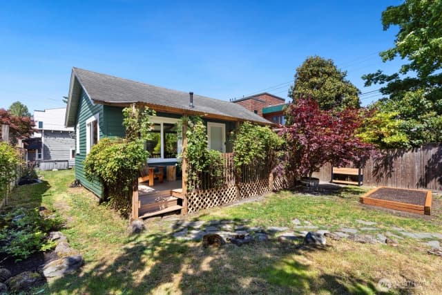 Property photo for 5405 25th Avenue Sw, Seattle