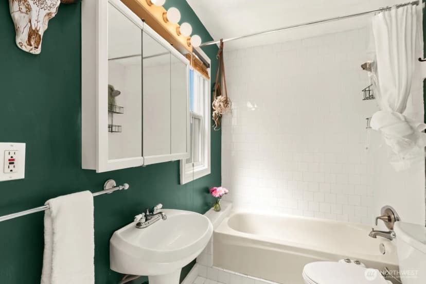 Property photo for 5405 25th Avenue Sw, Seattle photo 19