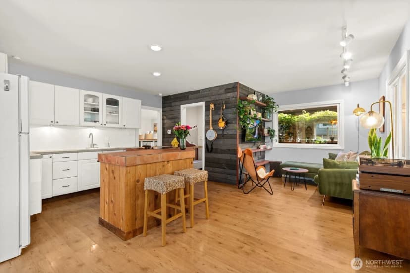 Property photo for 5405 25th Avenue Sw, Seattle photo 10