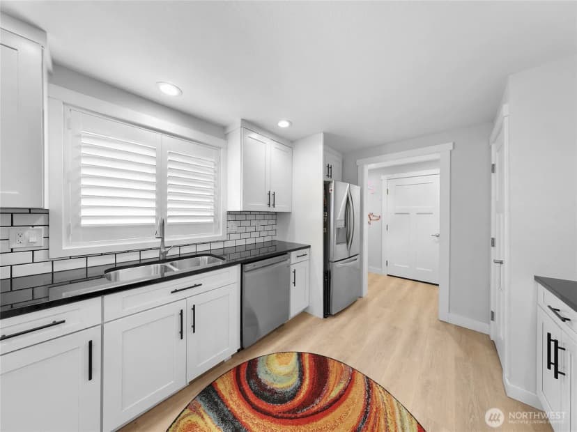 Property photo for 167 Nw 12th Court, Oak Harbor photo 8