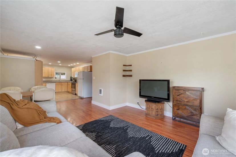 Property photo for 508 4th Avenue Sw, Castle Rock photo 5