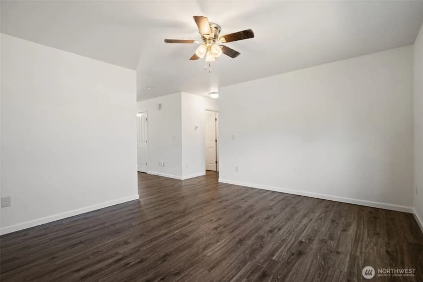 Property photo for 220 Ne Tronson Circle, Bremerton photo 6