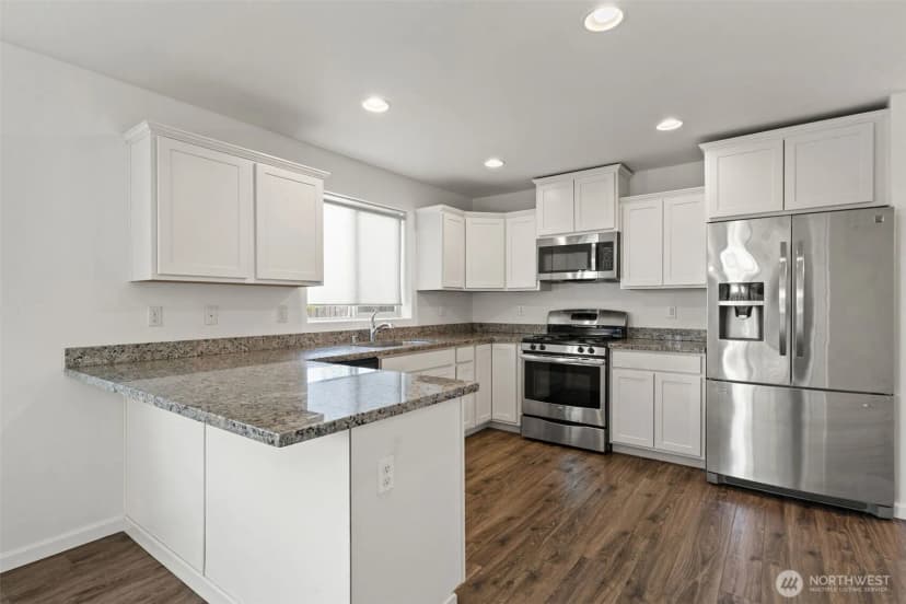 Property photo for 220 Ne Tronson Circle, Bremerton photo 9