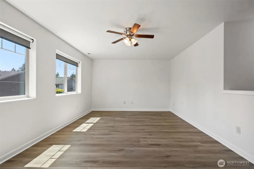 Property photo for 220 Ne Tronson Circle, Bremerton photo 18