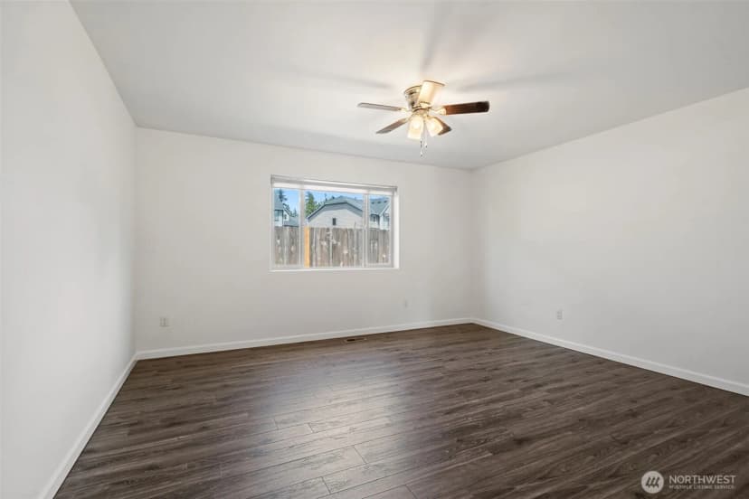 Property photo for 220 Ne Tronson Circle, Bremerton photo 20