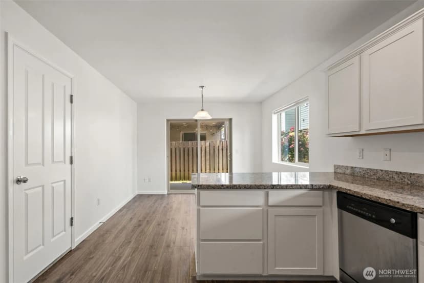 Property photo for 220 Ne Tronson Circle, Bremerton photo 11