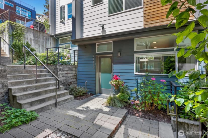 Property photo for 2605 22nd Ave W Unit B #b, Seattle photo 2
