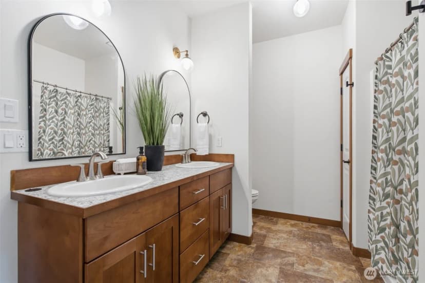 Property photo for 6518 Jermar Lane Nw, Seabeck photo 19