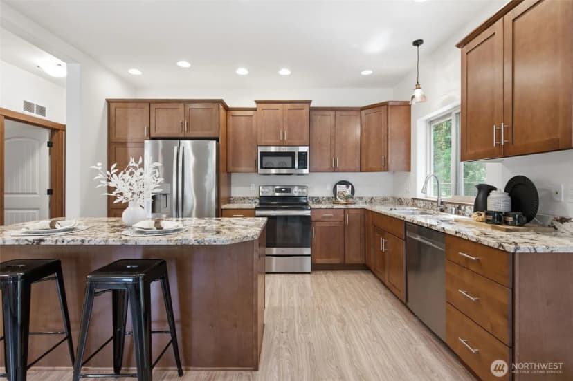 Property photo for 6518 Jermar Lane Nw, Seabeck photo 8