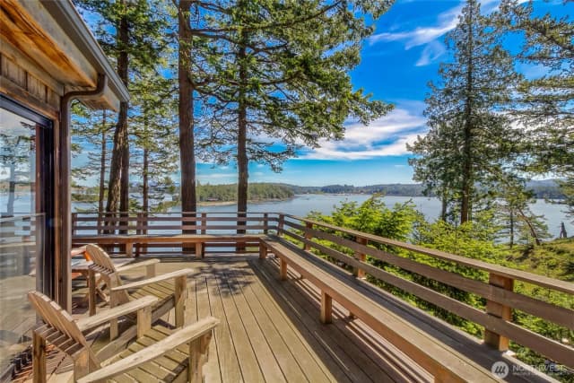 Property photo for 5 Nelson Trail, Henry Island photo 4