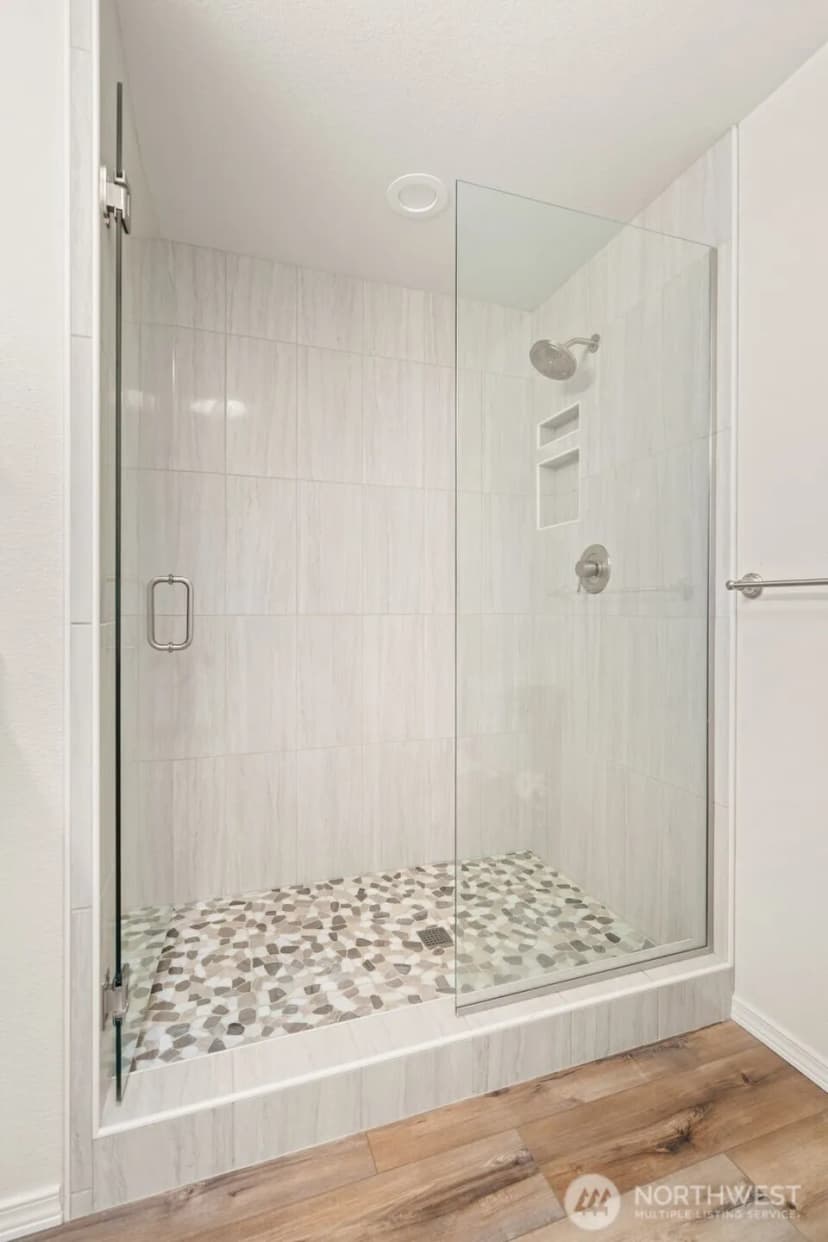 Property photo for 1406 Stillwaters Avenue, Centralia photo 24
