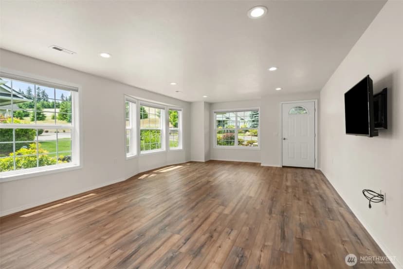 Property photo for 1406 Stillwaters Avenue, Centralia photo 6
