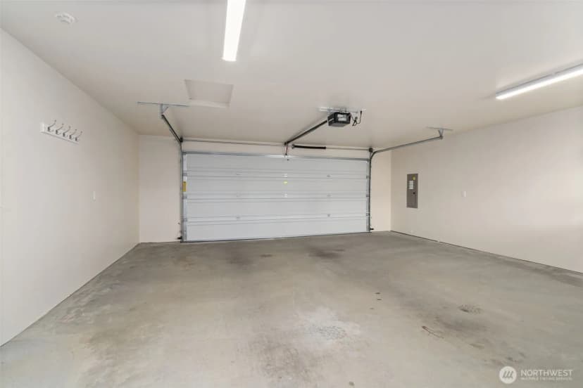 Property photo for 1406 Stillwaters Avenue, Centralia photo 26