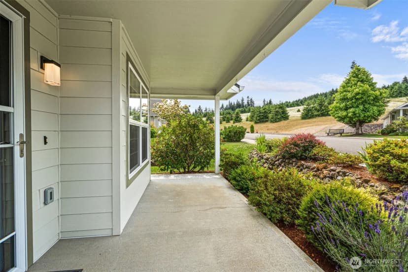 Property photo for 1406 Stillwaters Avenue, Centralia photo 39