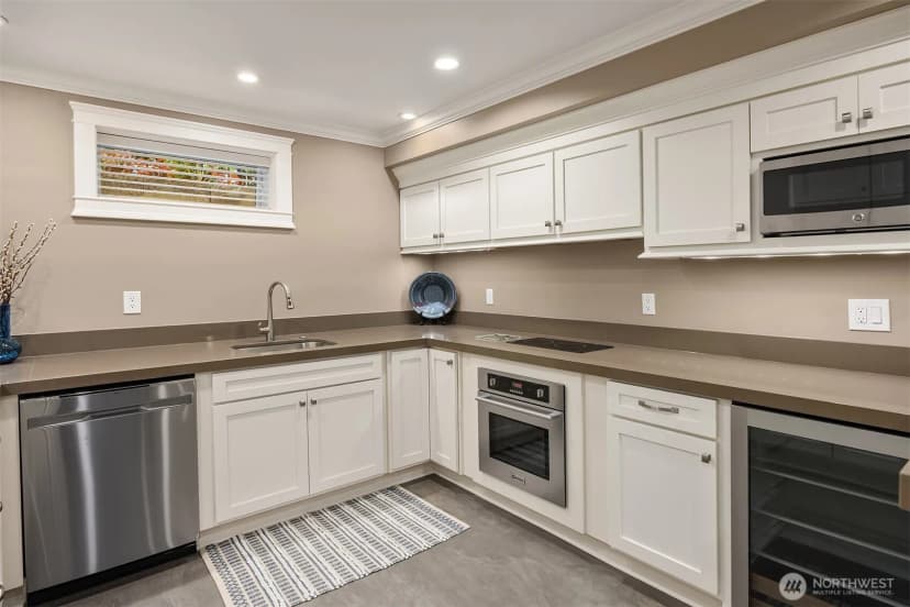 Property photo for 150 Waverly Way, Kirkland photo 33