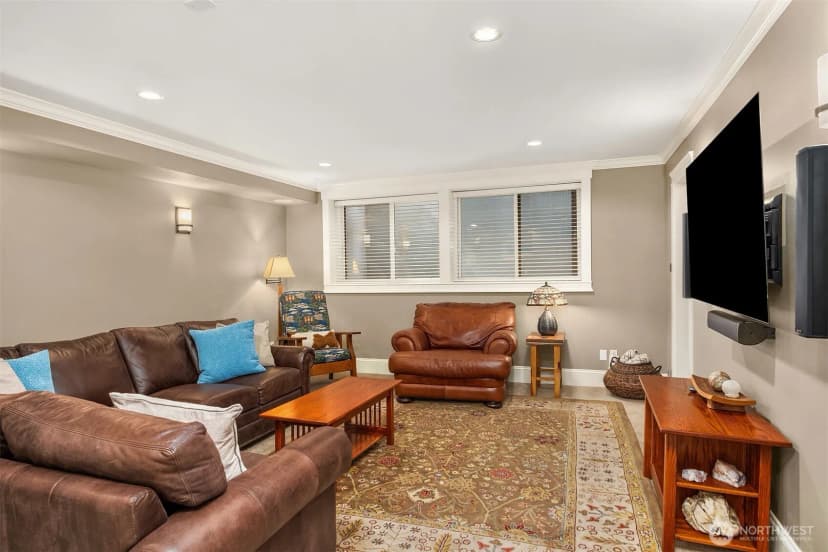 Property photo for 150 Waverly Way, Kirkland photo 29