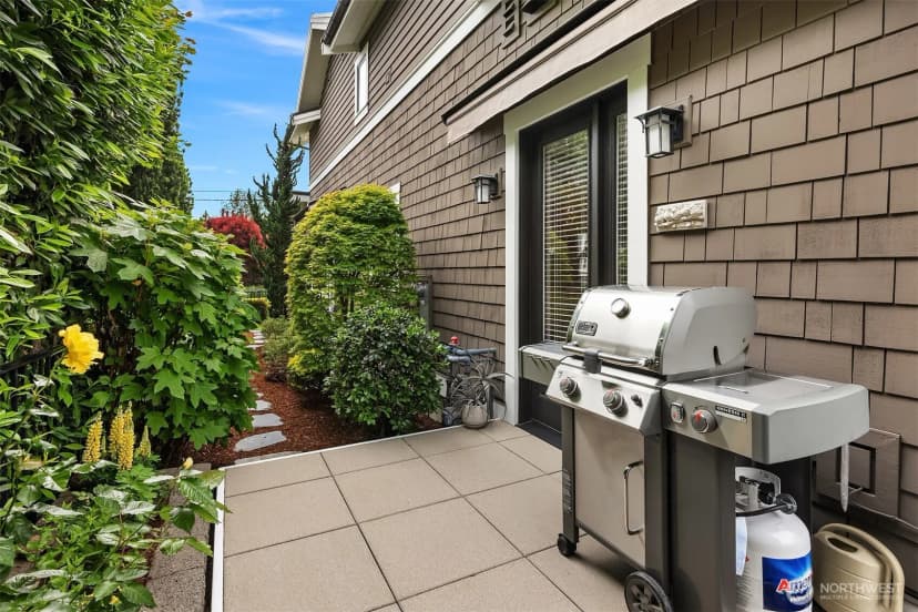 Property photo for 150 Waverly Way, Kirkland photo 16