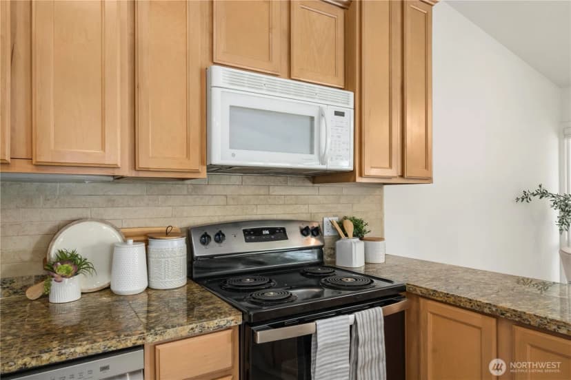 Property photo for 1302 N 6th Street #5, Tacoma photo 16