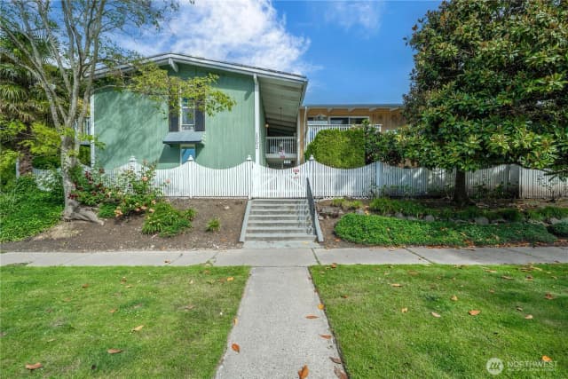 Property photo for 1302 N 6th Street #5, Tacoma photo 2